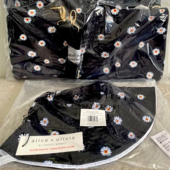alice + olivia Daisy Print Duffel Bag & Bucket Hat - Picture 2 of 5
